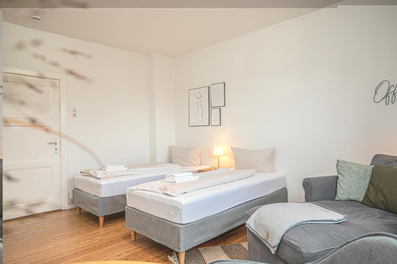 Fewo1846 - Kommood - Zentral Gelegenes Studio-Apartment Mit Balkon Im Hochparterre Flensborg Eksteriør billede